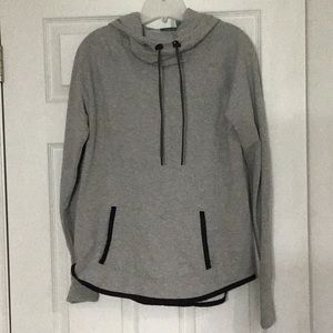 Athleta funnel neck top size medium